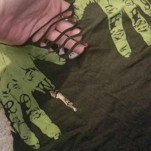 Lot of 6 aternative festival tops - Picture 8 of 10